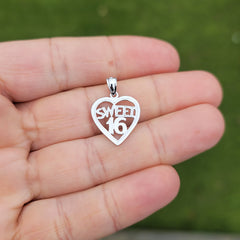 Colgante Dulce 16 de oro de 14 quilates o 18 quilates