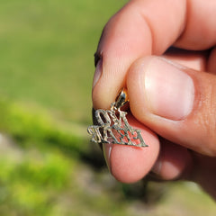 Anhänger mit dem Spruch „No Fear“ aus 14 Karat oder 18 Karat Gold