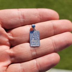 Anhänger mit Spruch aus 14-karätigem oder 18-karätigem Gold mit der Aufschrift „14-karätiges oder 18-karätiges Gold“