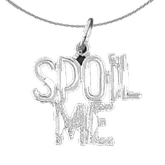 Colgante con texto en inglés "Spoil Me Saying" de oro de 14 quilates o 18 quilates