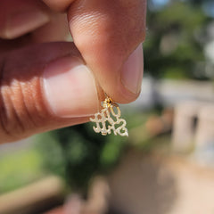 Anhänger mit „Oh Shit“-Spruch aus 14 Karat oder 18 Karat Gold