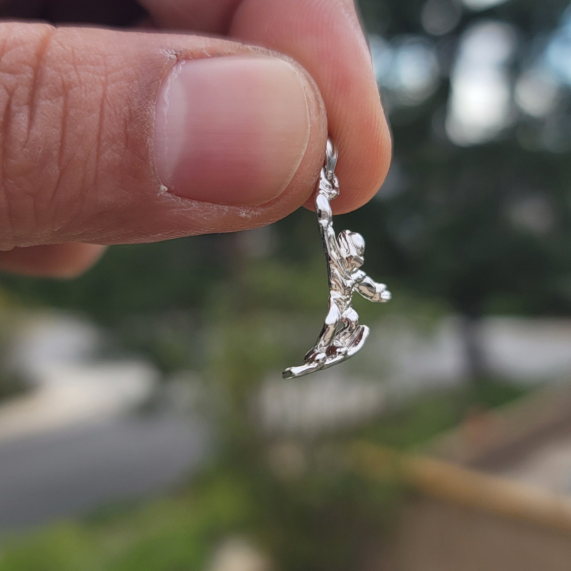 14K or 18K Gold Snowboarding Pendant