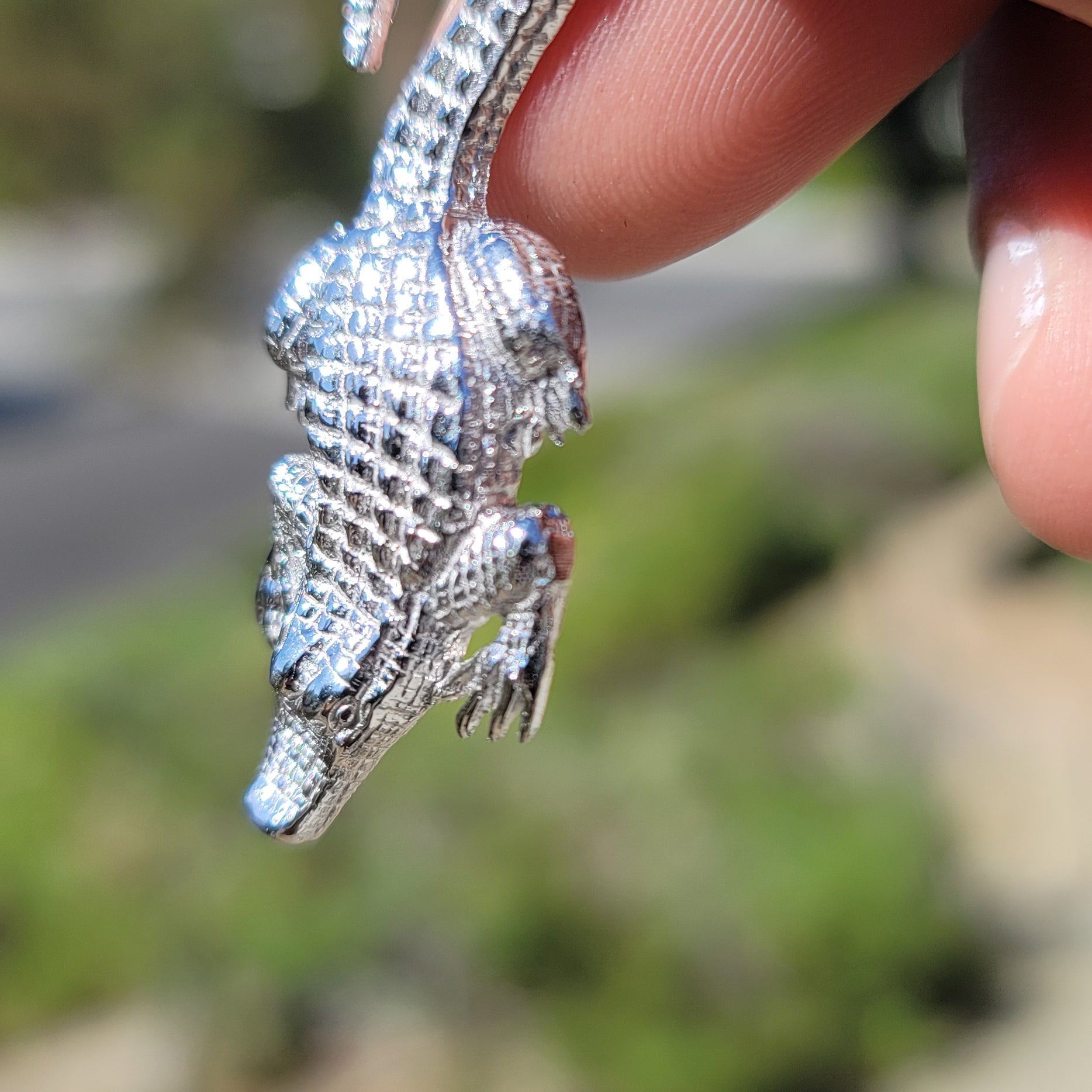 10K, 14K or 18K Gold Alligator Pendant