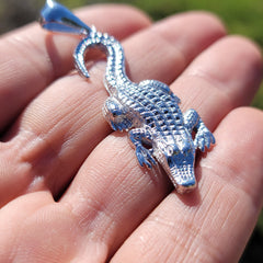10K, 14K or 18K Gold Alligator Pendant