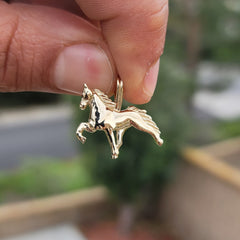 10K, 14K or 18K Gold 3D Horse Pendant