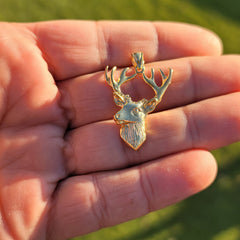 Hirschanhänger aus 10 Karat, 14 Karat oder 18 Karat Gold