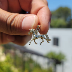 10K, 14K or 18K Gold 3D Mustang Pendant