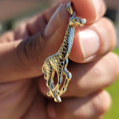 Giraffenanhänger aus 10 Karat, 14 Karat oder 18 Karat Gold