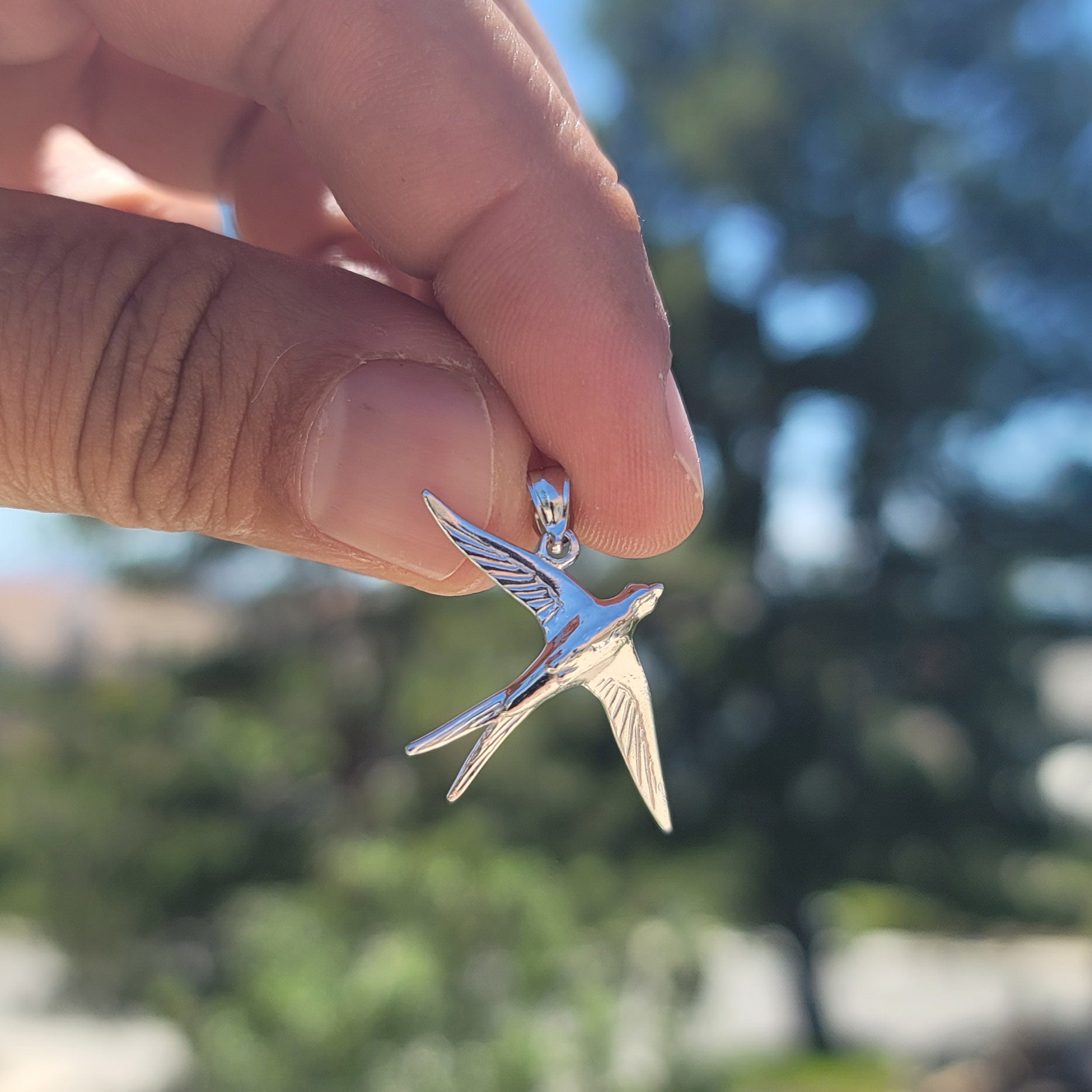 10K, 14K or 18K Gold 3D Swallow Pendant