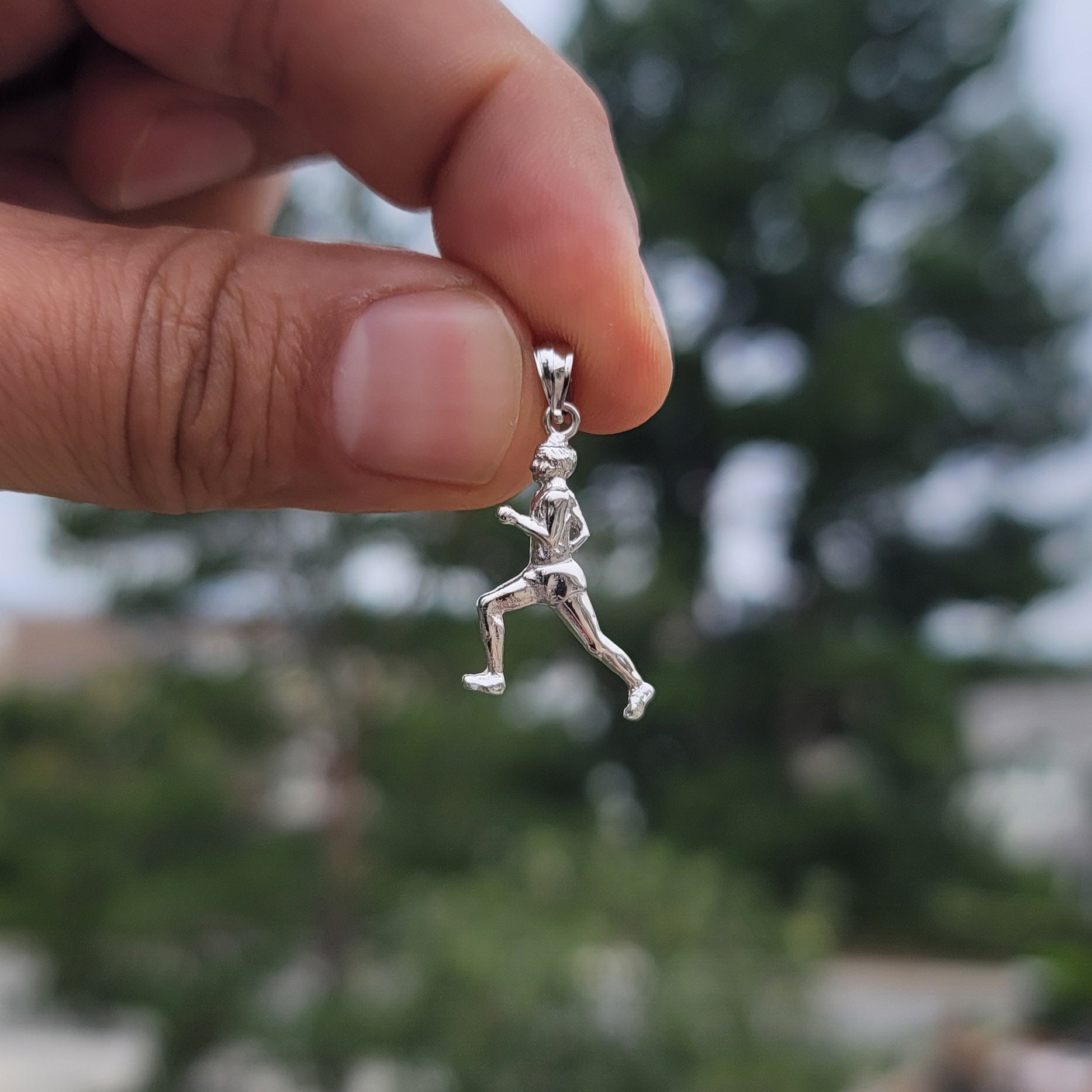 14K or 18K Gold Runner Pendant