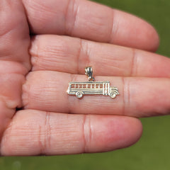 Colgante de autobús de oro de 14 quilates o 18 quilates