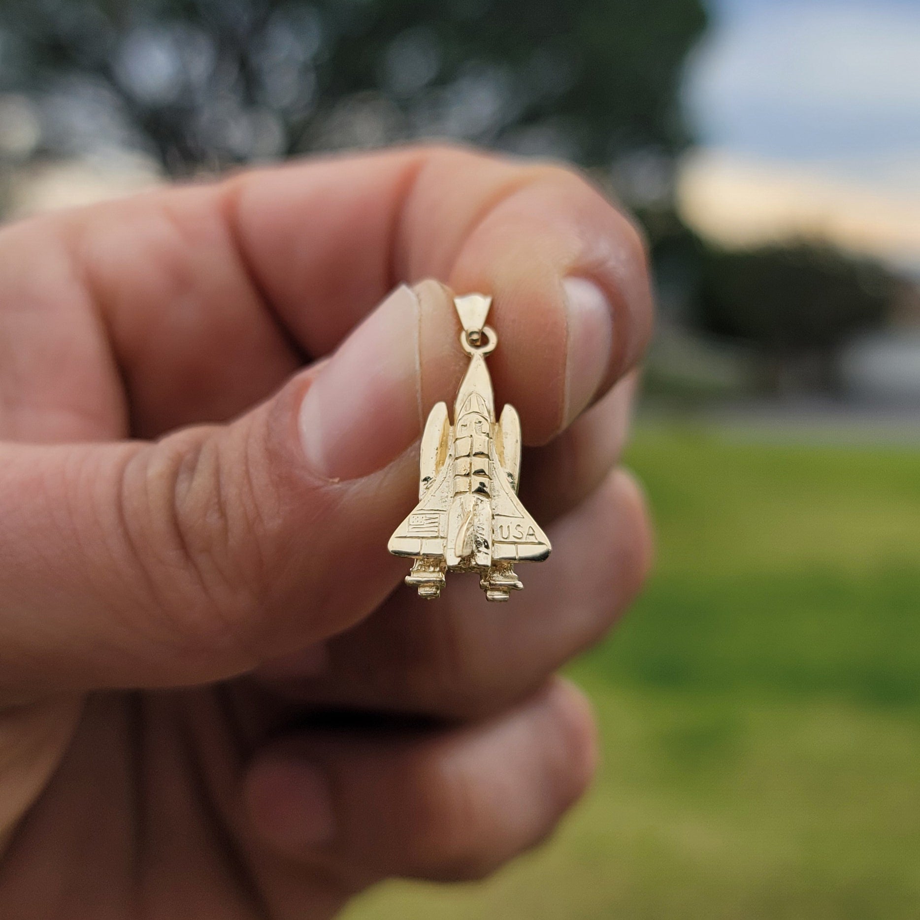 10K, 14K or 18K Gold Space Shuttle Pendant