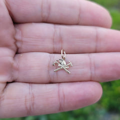 14K oder 18K Gold Axt und Feuerwehrhelm Anhänger