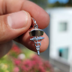 14K oder 18K Gold RN Registered Nurse Anhänger