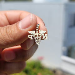 14K oder 18K Gold NP Nurse Practitioner Anhänger