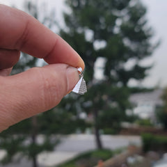 Colgante Pirámide de Oro de 14K o 18K