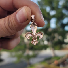 10K, 14K or 18K Gold Fleur de Lis Pendant