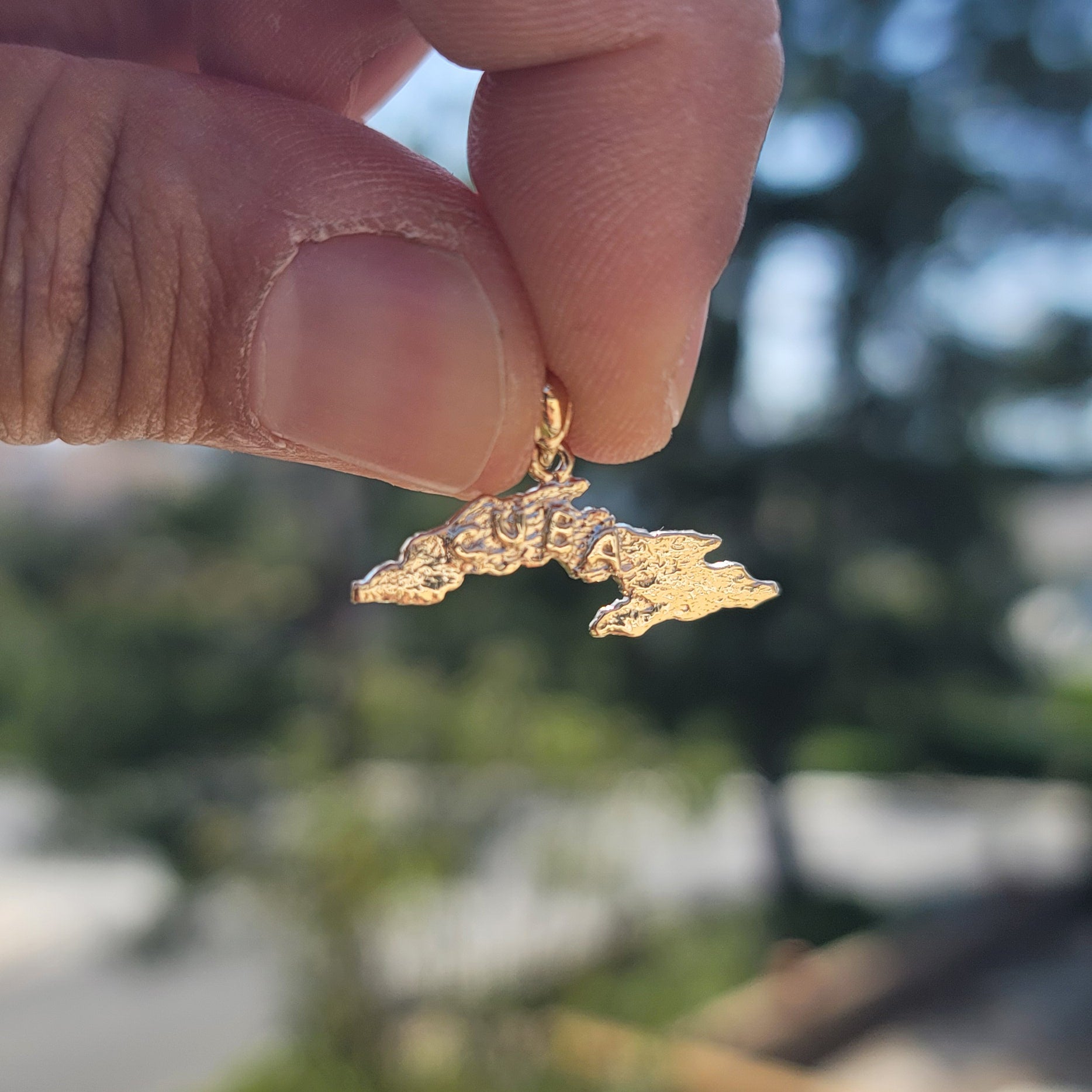 14K or 18K Gold Cuba Pendant