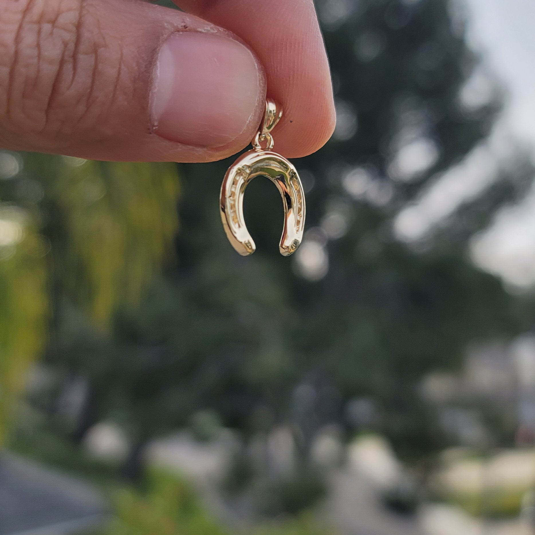 10K, 14K or 18K Gold Horseshoe Pendant