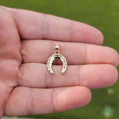 Hufeisenanhänger aus 10 Karat, 14 Karat oder 18 Karat Gold