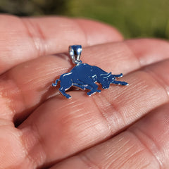 14K oder 18K Gold Bulle, Stierkampf Anhänger