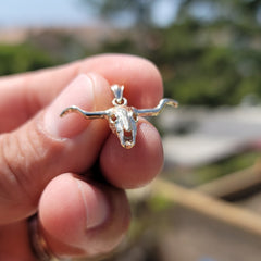 10K, 14K or 18K Gold Steer Head Pendant