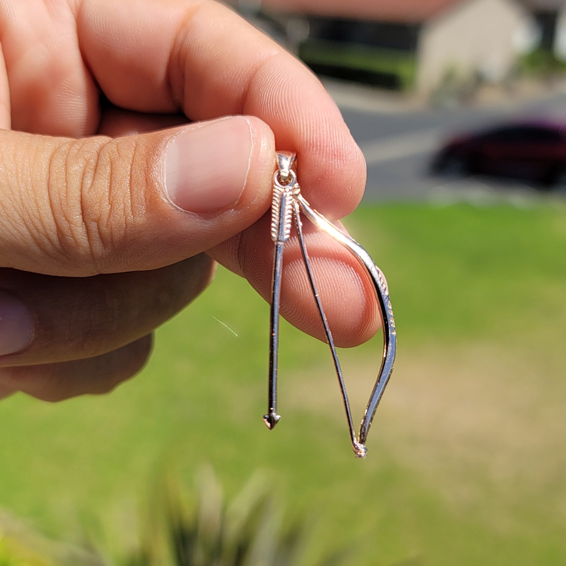 10K, 14K or 18K Gold 3D Bow & Arrow Pendant