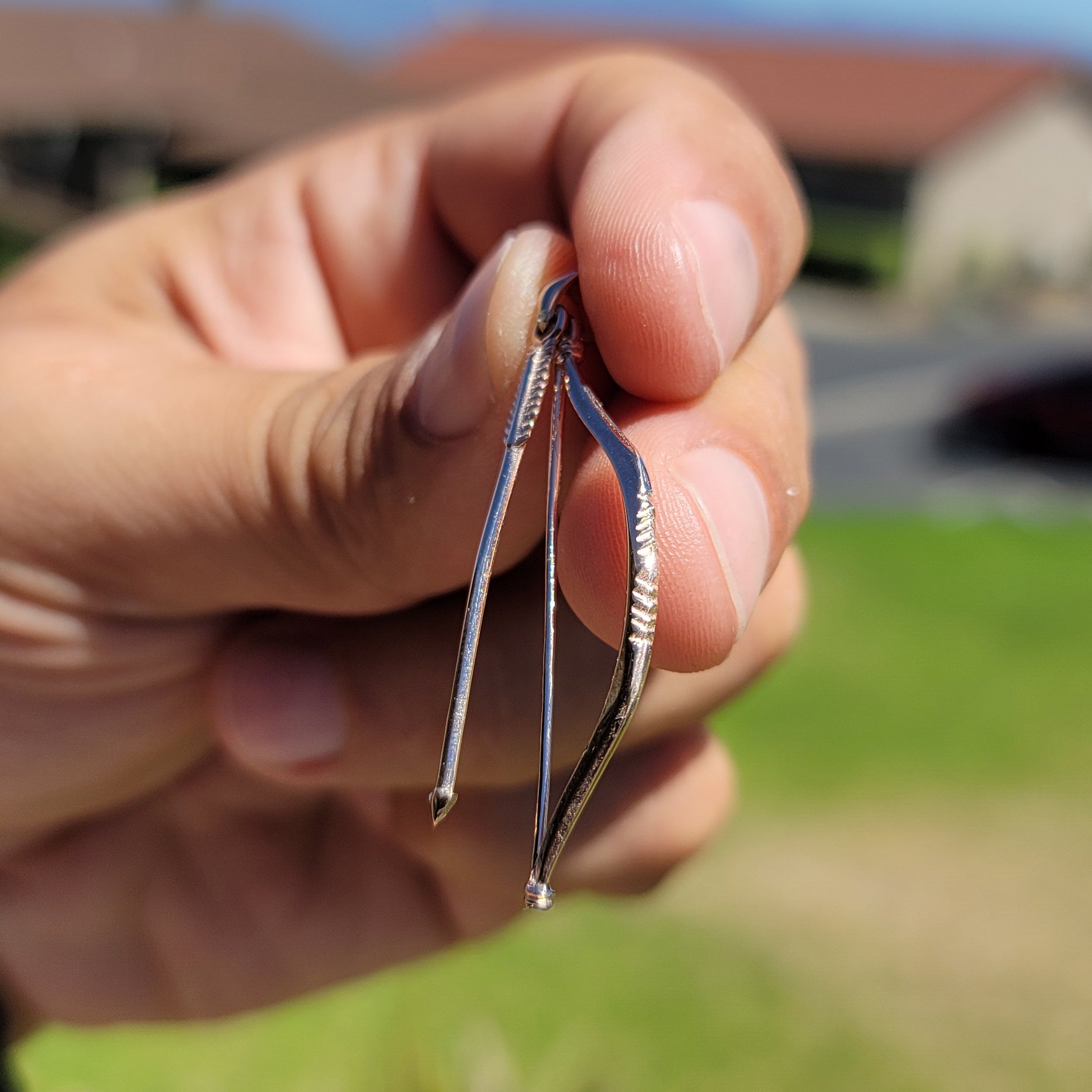 10K, 14K or 18K Gold 3D Bow & Arrow Pendant