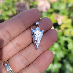 Pfeilspitzenanhänger aus 10 Karat, 14 Karat oder 18 Karat Gold