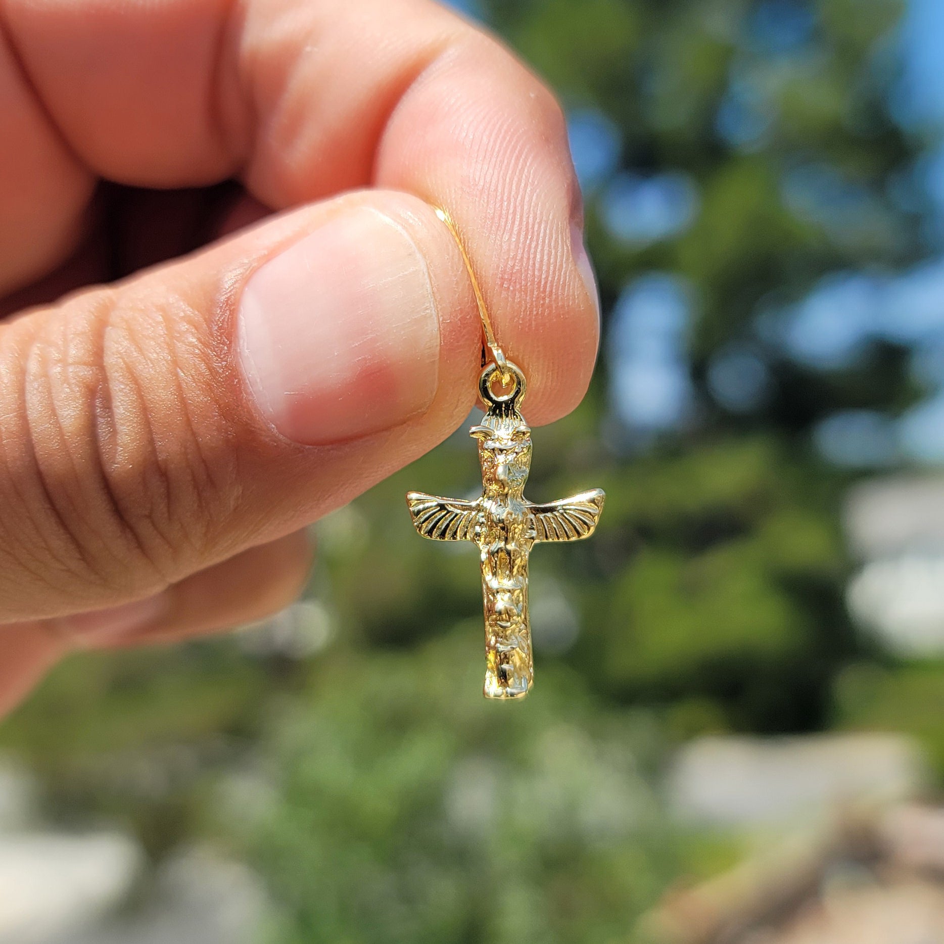 10K, 14K or 18K Gold Totem Pole Pendant