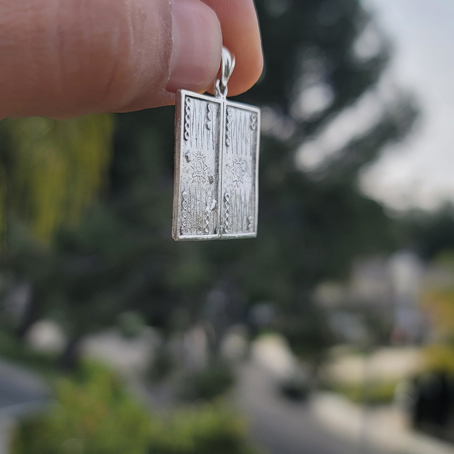 10K, 14K or 18K Gold Backgammon Pendant