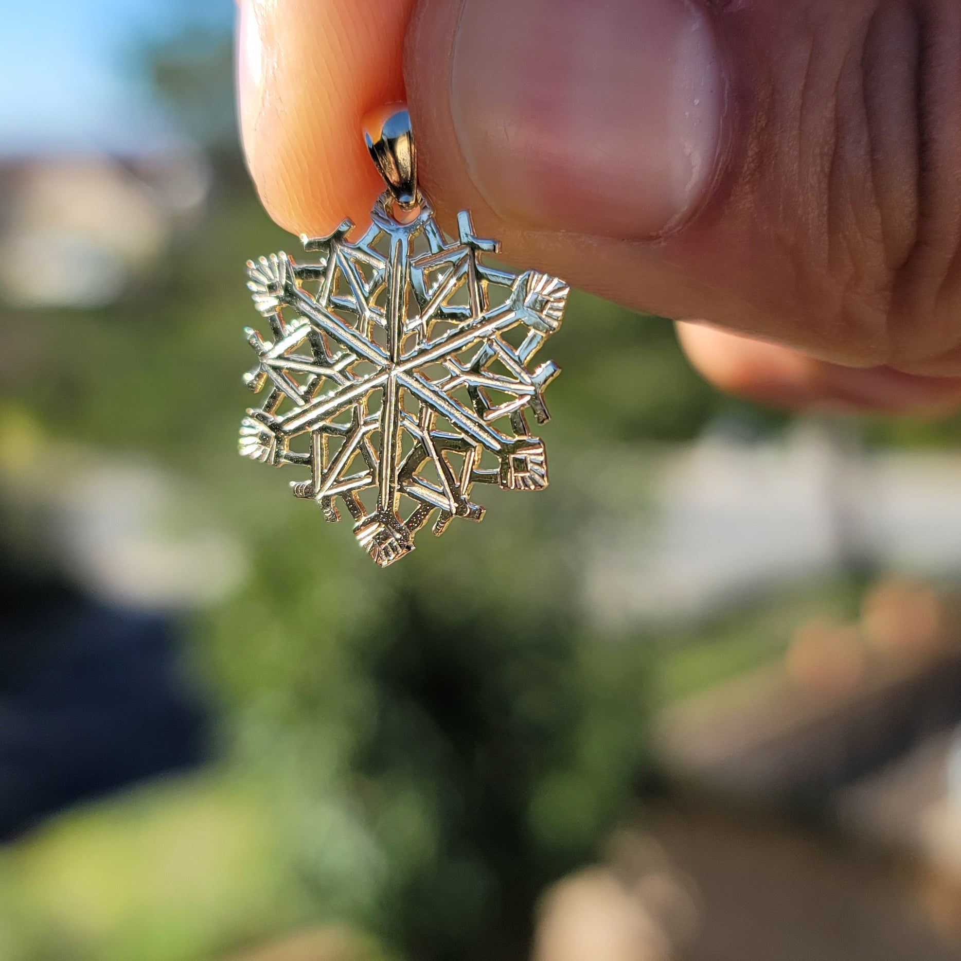 14K or 18K Gold Snow Flake Pendant