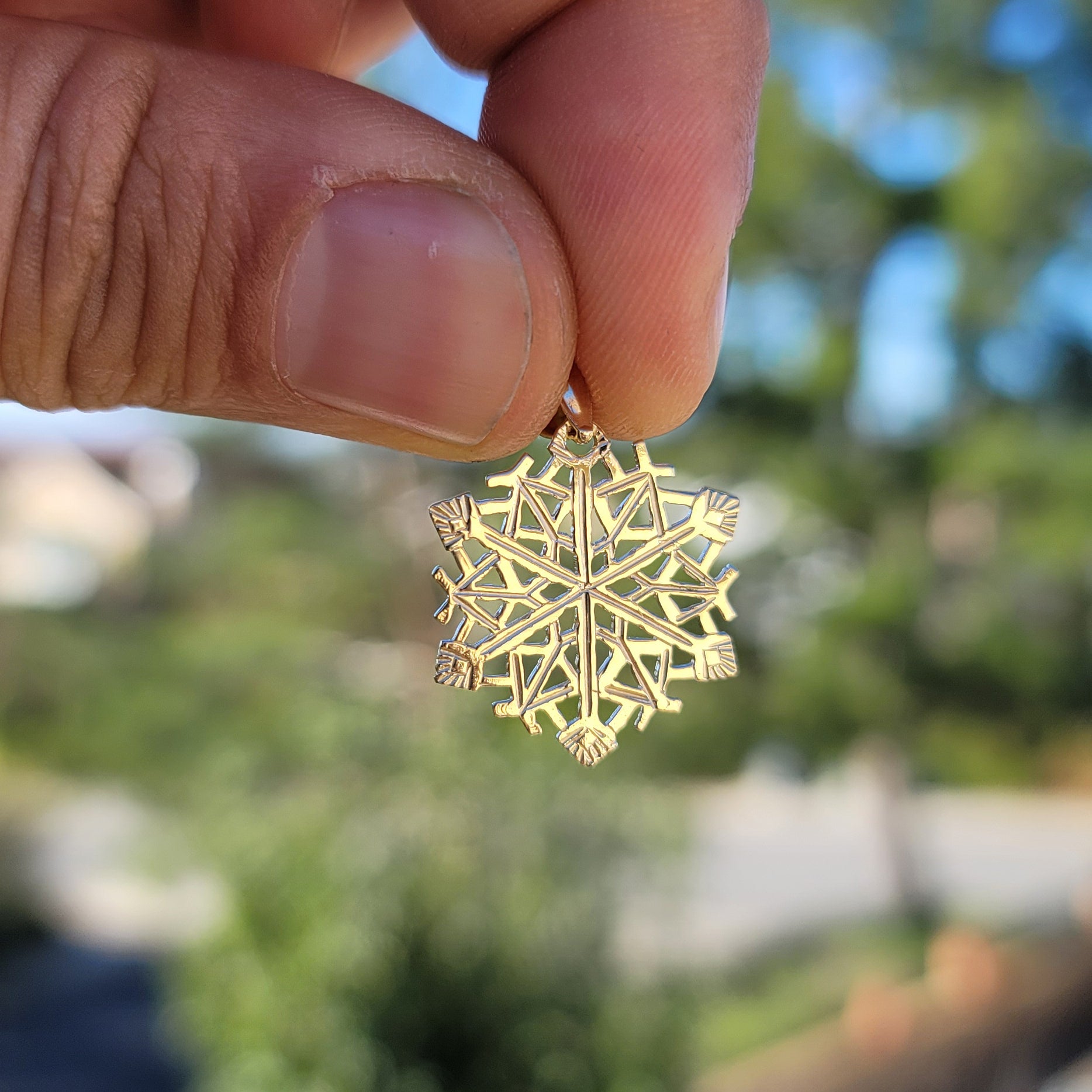 14K or 18K Gold Snow Flake Pendant