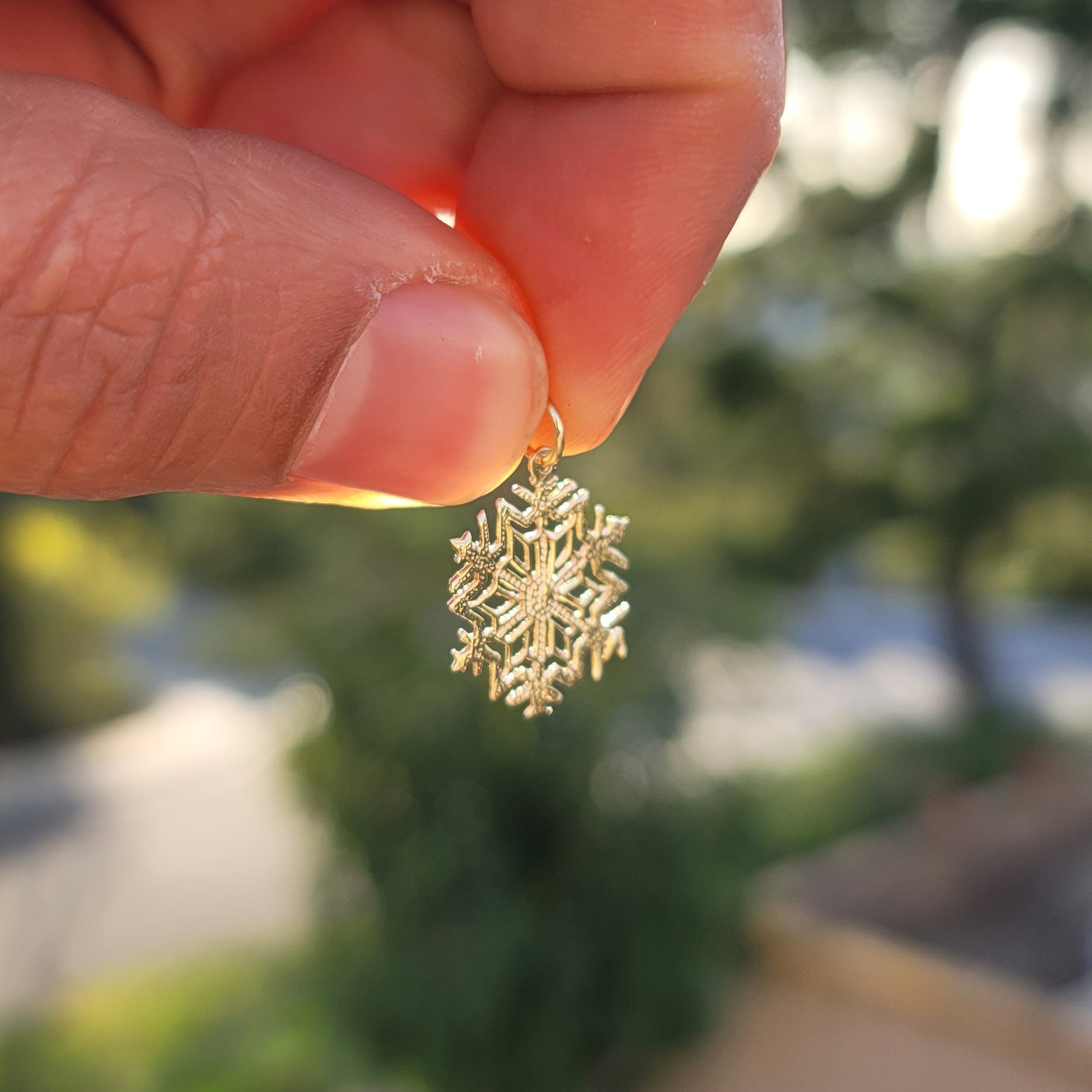 14K or 18K Gold Snow Flake Pendant