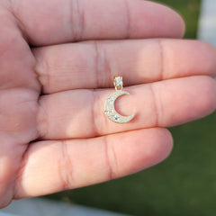 Mondanhänger aus 14 Karat oder 18 Karat Gold