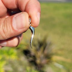 Anhänger aus massivem italienischem Horn, 10 K, 14 K oder 18 K Gold