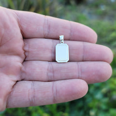 Handgeschnittener, gravierbarer Plattenanhänger aus 14 Karat oder 18 Karat Gold