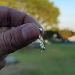 Anhänger „Junge und Mädchen küssen“ aus 14 Karat oder 18 Karat Gold