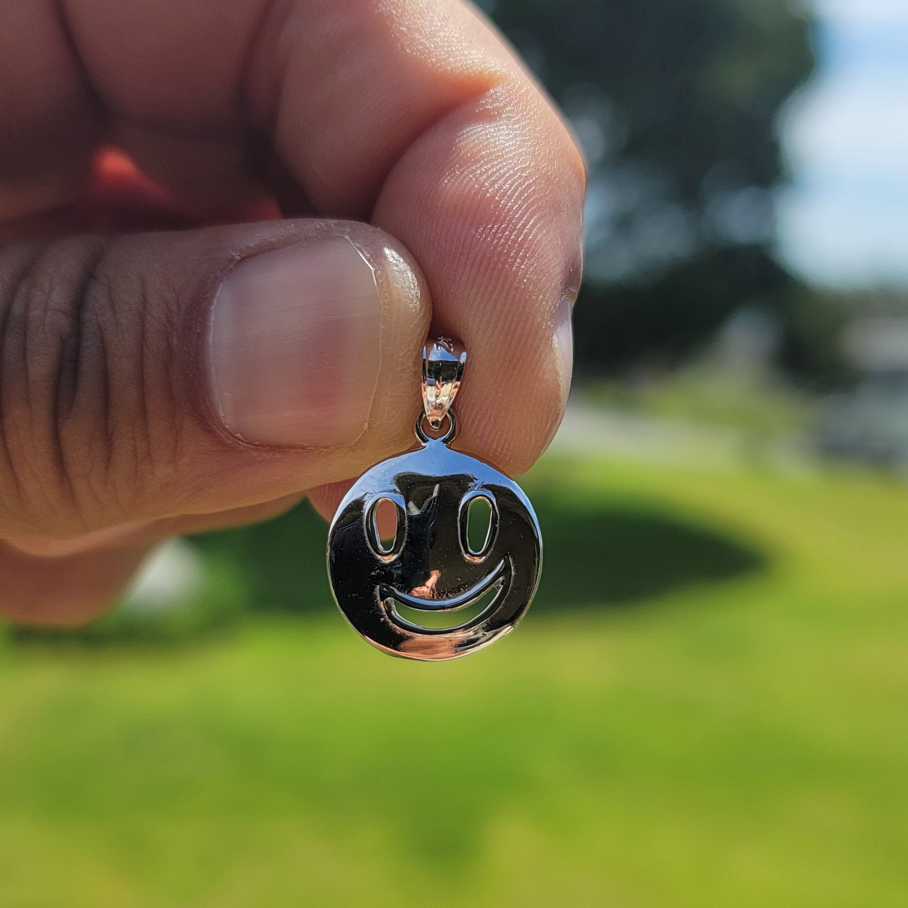 10K, 14K or 18K Gold Happy Face Pendant