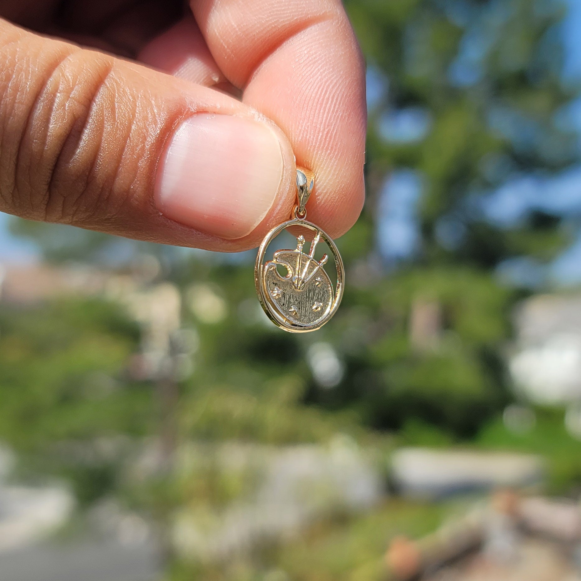 14K or 18K Gold Painters Pallet Pendant