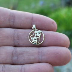 14K oder 18K Gold Drama Maske, Laugh Now, Cry Later Anhänger