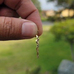 Colgante de flor de narciso de oro de 10K, 14K o 18K