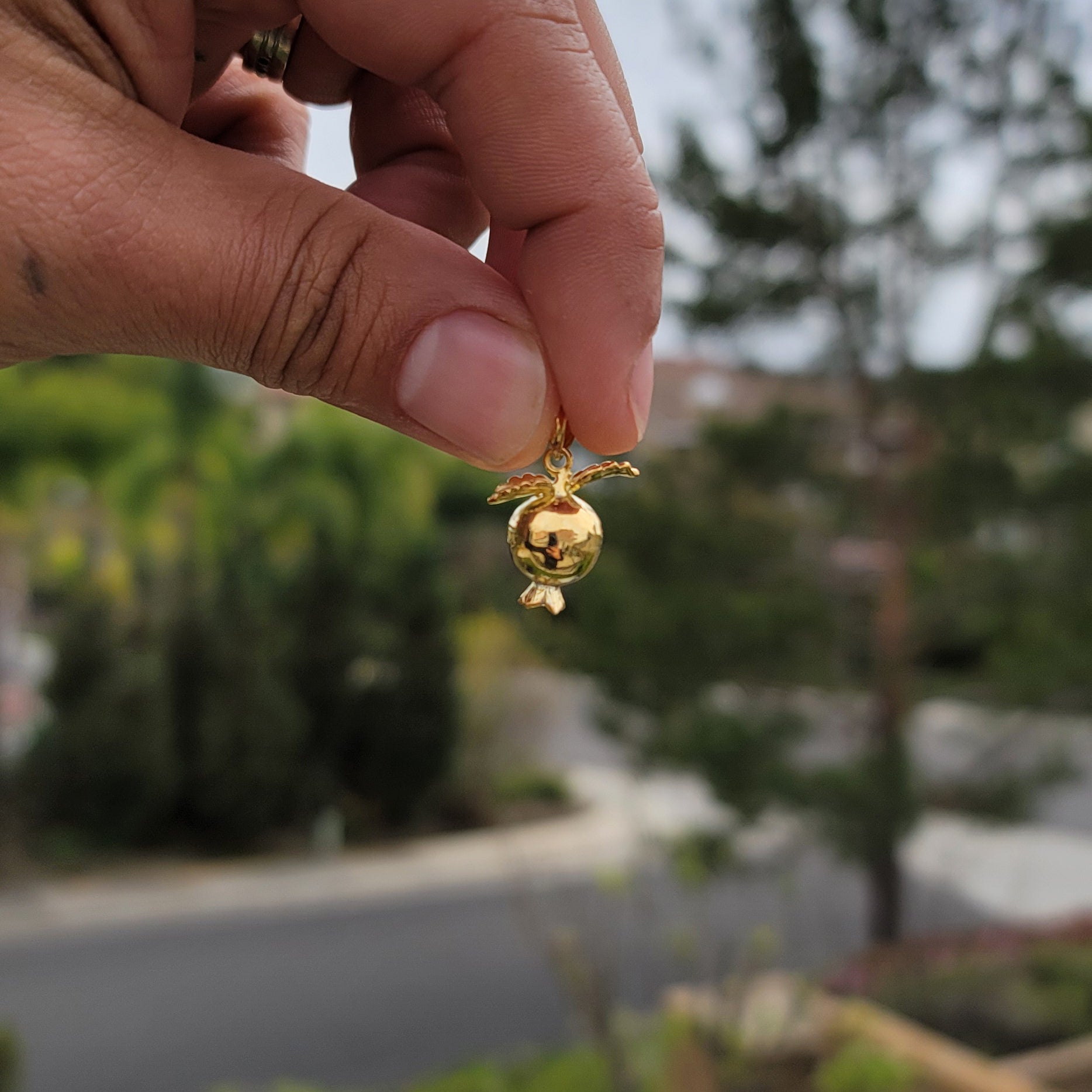 10K, 14K or 18K Gold 3D Pomegranate Pendant