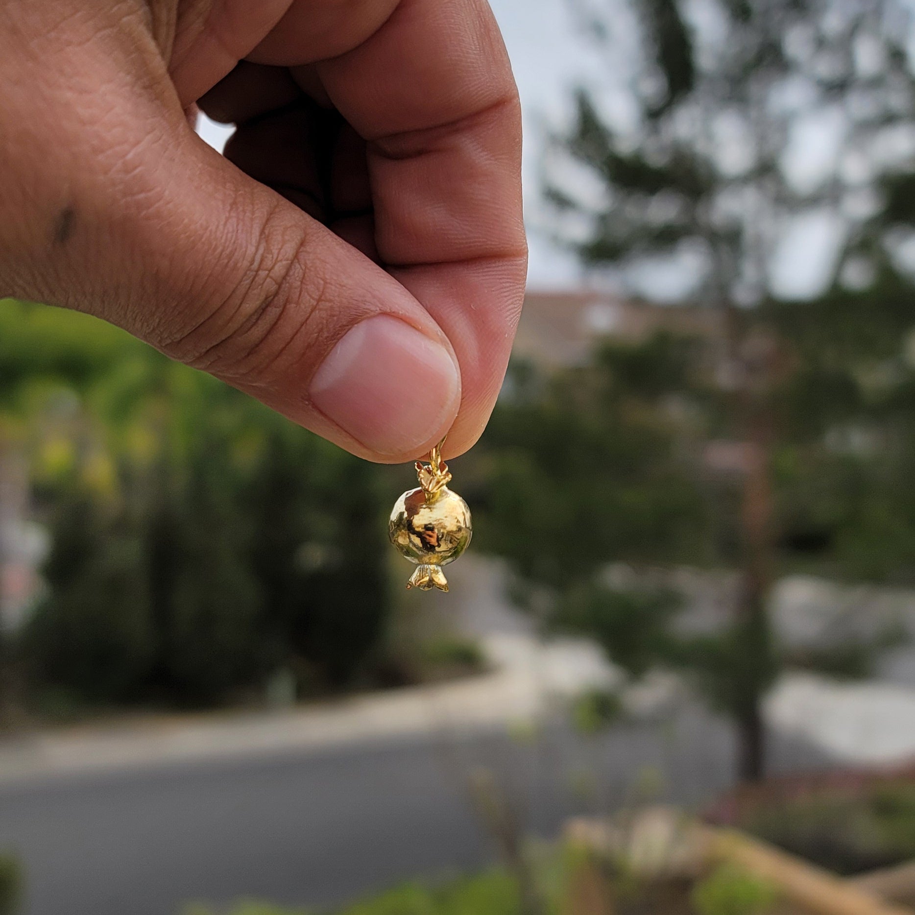 10K, 14K or 18K Gold 3D Pomegranate Pendant