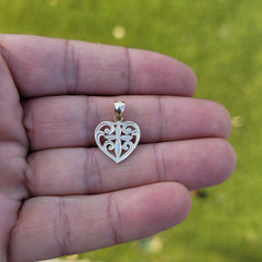 14K oder 18K Gold Herz mit Kreuz Anhänger