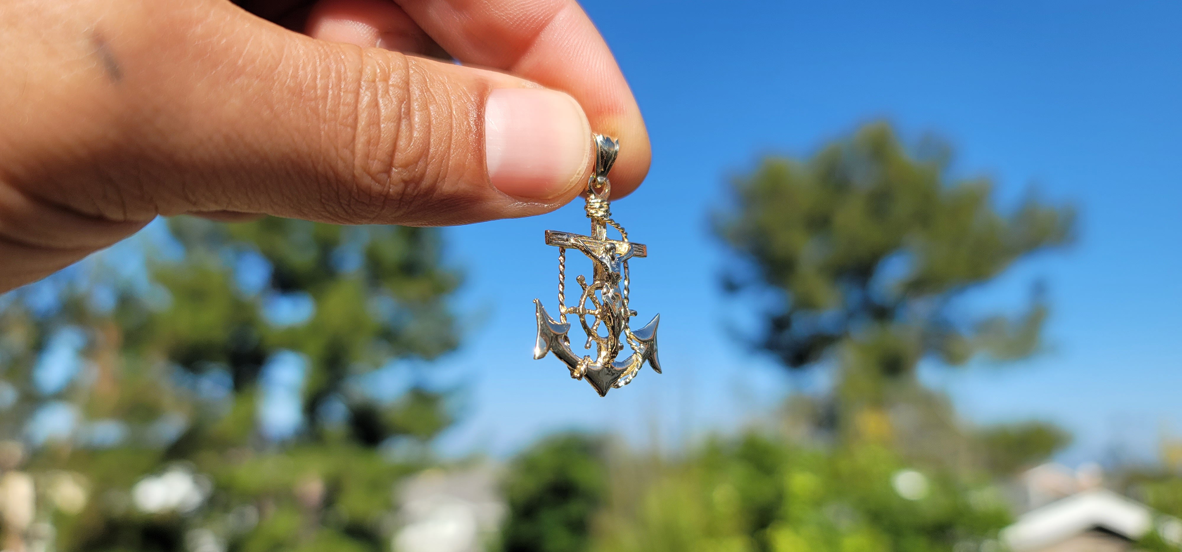 10K, 14K or 18K Gold Mariners Cross/Crucifix Pendant