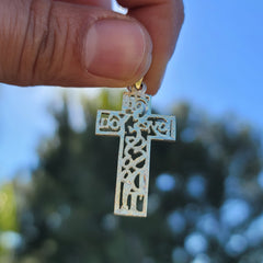 10K, 14K oder 18K Gold „Gott liebt dich und ich auch“ Kreuzanhänger