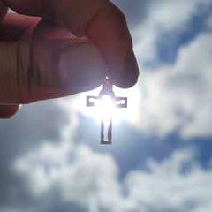 14K oder 18K Gold Jesus Kreuz Anhänger