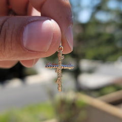 Colgante de cruz de pepita de oro de 14 quilates o 18 quilates