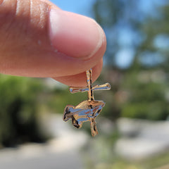 14K oder 18K Gold Anhänger „Betende Hände & Kreuz“